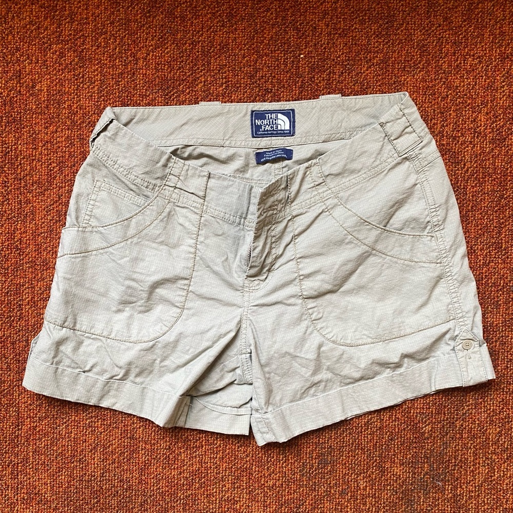 The North Face Cargo Hiking Shorts, Size 6